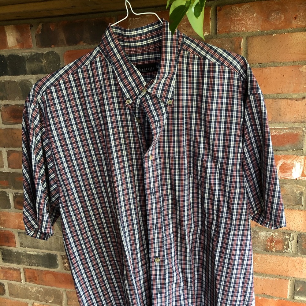 Men’s short sleeve Button down shirt